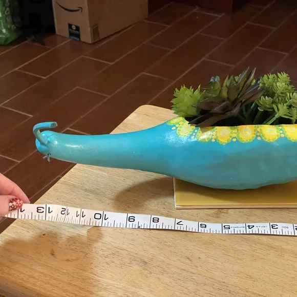 Hand crafted painted blue planter dried gourd artificial plants has tile base - Picture 3 of 7